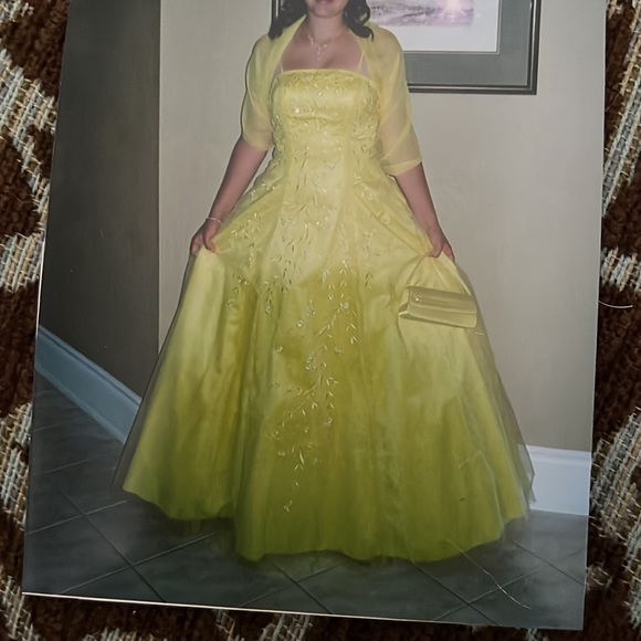 Yellow Prom Dress - Picture 4 of 4